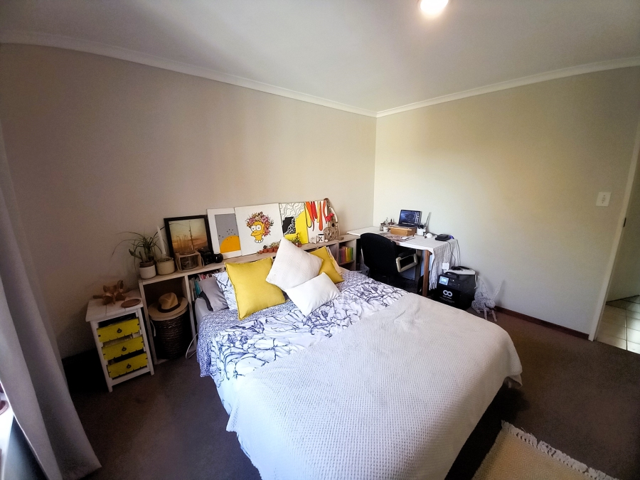 To Let 2 Bedroom Property for Rent in Goedemoed Western Cape